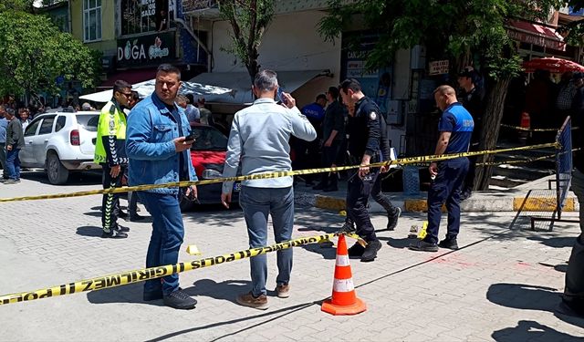 Kars'ta husumetlilerin silahlı kavgasında 4 kişi yaralandı