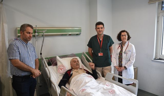 Samsun'da çift taraflı şah damarı tıkanıklığı olan hastaya açık kalp ameliyatı yapıldı