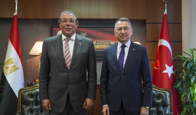 TBMM Dışişleri Komisyonu Başkanı Oktay, Mısır Arap Cumhuriyeti Senatosu heyetini ağırladı