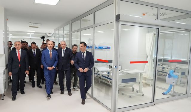 YÖK Başkanı Prof. Dr. Özvar, İzmir'de konuştu: