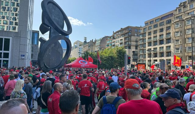 Belçika'da çalışanlar greve gitti