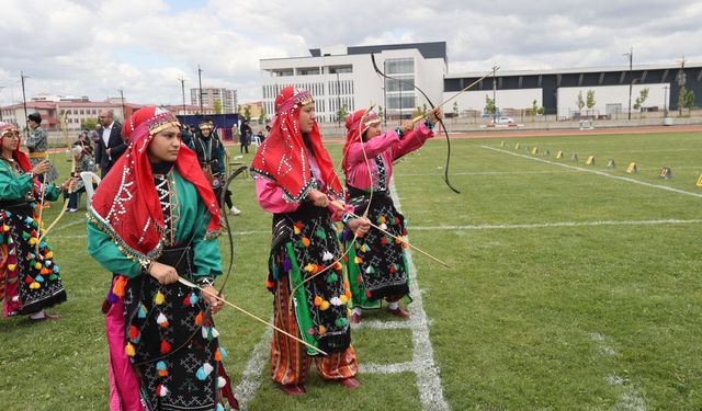 Okul Sporları Türkiye Okçuluk Şampiyonası, Sivas'ta başladı