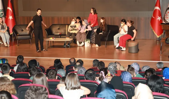 Konya'da 776 genç yetenek kültür ve sanatla buluştu