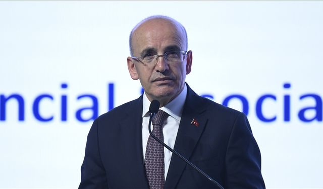 Bakan Şimşek, Dünya Bankasının Türkiye'nin büyüme tahminini yükseltmesini değerlendirdi:
