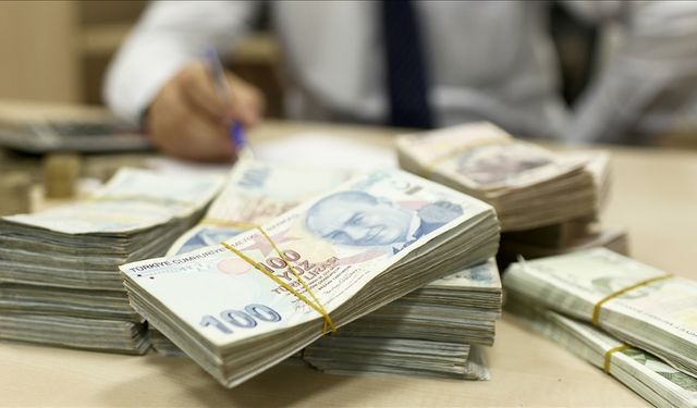 Toplam ciro endeksi nisanda yıllık bazda yüzde 32,7 arttı