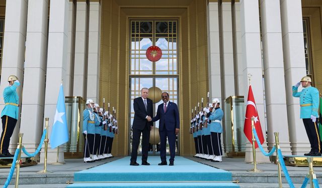 Cumhurbaşkanı Erdoğan, Somali Cumhurbaşkanı Mahmud ile bir araya geldi