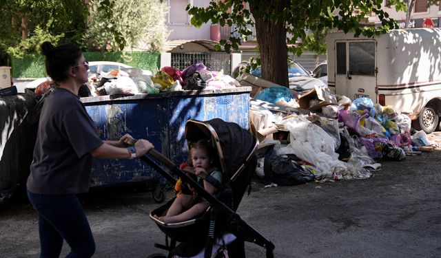 İzmir Buca sakinleri, çöp sorununun çözülmesini bekliyor