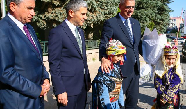 Sağlık Bakanı Memişoğlu, Uşak'ta konuştu