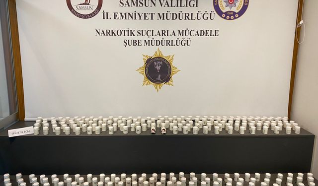Samsun'da 16 bin 800 sentetik ecza hapı ele geçirildi