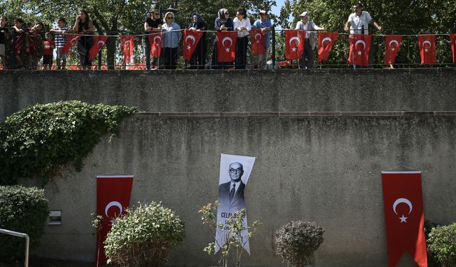 Türkiye'nin üçüncü Cumhurbaşkanı Celal Bayar vefatının 39. yılında kabri başında anıldı