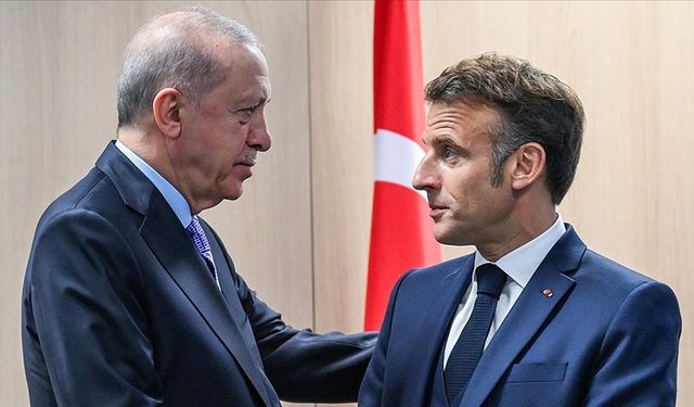 Cumhurbaşkanı Erdoğan, Fransa Cumhurbaşkanı Macron ile telefonda görüştü