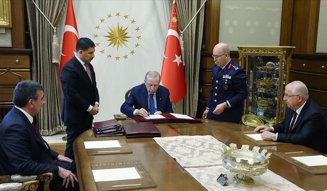Cumhurbaşkanı Erdoğan, YAŞ kararlarını imzaladı