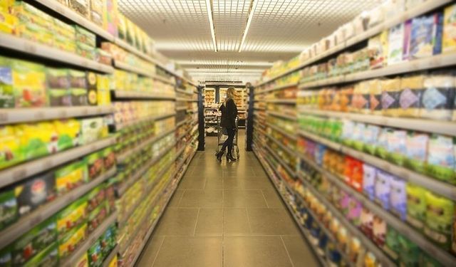 Ticaret ve perakende satış hacmi haziranda yıllık bazda arttı