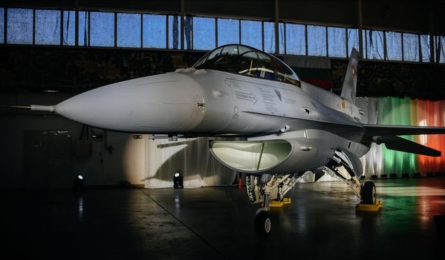 Bulgaristan'da ABD'den satın alınan F-16'ların tesliminin gecikmesi endişe yaratıyor
