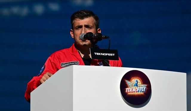 TEKNOFEST Yönetim Kurulu Başkanı Bayraktar, TEKNOFEST Mavi Vatan etkinliğinde konuştu