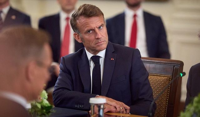 Fransa Cumhurbaşkanı Macron, Başbakan Bayrou'nun istifasını kabul etti