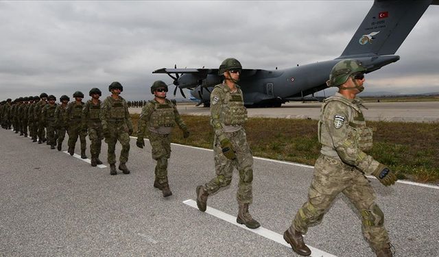 NATO'nun görevlendirdiği Türk ihtiyat taburunun Kosova'ya intikali tamamlandı