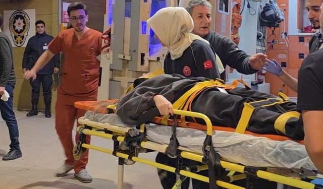 Bursa'da çamaşır asarken terastan düşen genç kız ağır yaralandı