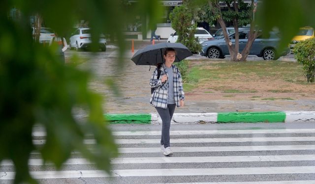 Edirne ve Kırklareli'nde sağanak etkili oluyor