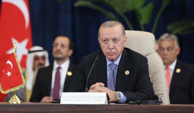 Cumhurbaşkanı Erdoğan "Şarm el-Şeyh Anlaşması"nın imza törenine katıldı