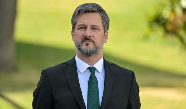 Ankara'nın ilk 'Tuğrul Kuşu' heykeli Macaristan Büyükelçiliği'nin ev sahipliğinde açıldı