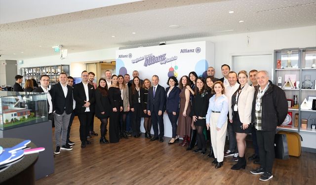 Allianz Türkiye BES'te emekliliğe yaklaşan müşterileriyle bir araya geldi