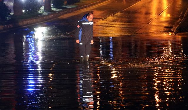 Bodrum'da kuvvetli sağanak ve dolu etkili oldu