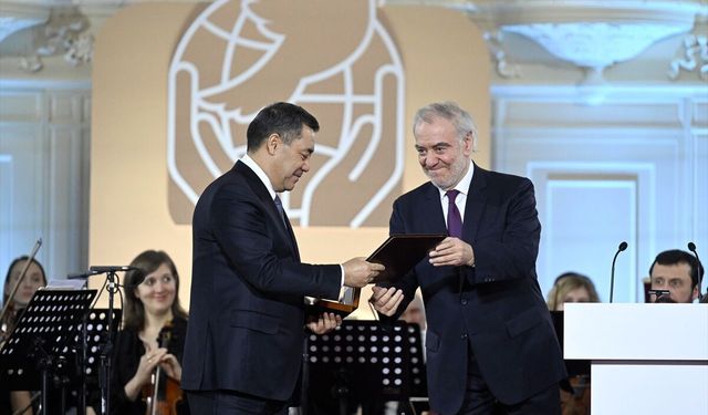 Caparov, Mirziyoyev ve Rahman, 'Uluslararası Lev Tolstoy Barış Ödülü'ne layık görüldü