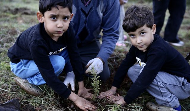 Fethiye'de 1000 fidan toprakla buluşturuldu