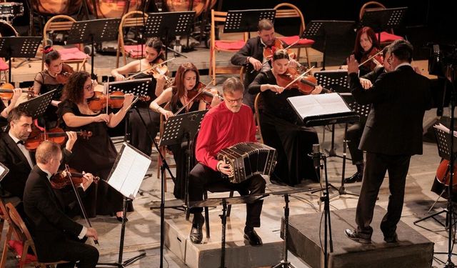 Olten Filarmoni Orkestrası'ndan İzmir'de tango ve klasik müzik konseri