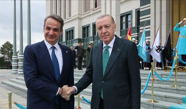 Cumhurbaşkanı Erdoğan, Yunanistan Başbakanı Miçotakis ile bir araya geldi