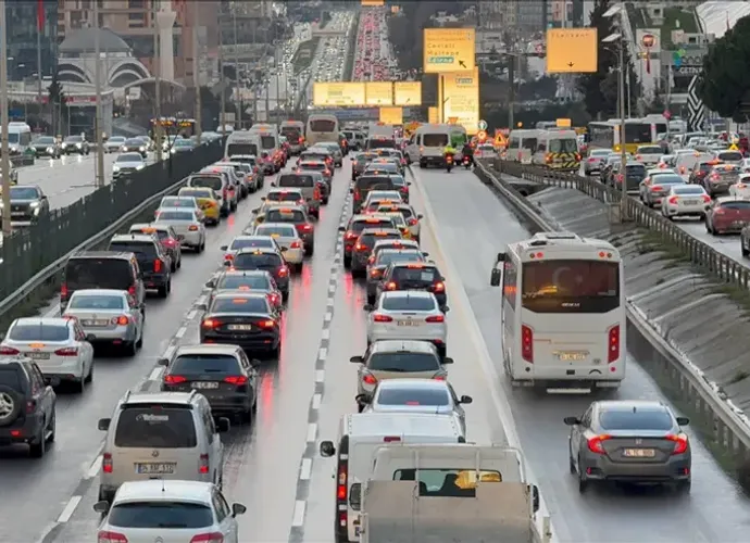 İstanbul’da Otobüslerde Hız Sınırı 70 km/s’e Düştü