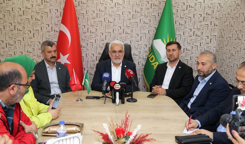 HÜDA PAR Genel Başkanı Yapıcıoğlu, Erzurum'da konuştu: