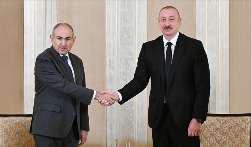 Aliyev ve Paşinyan, Abu Dabi'de bir araya geldi