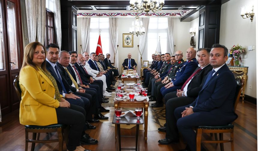 TBMM Başkanı Kurtulmuş, Afyonkarahisar Valiliğini ziyaret etti