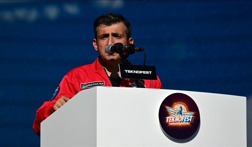 TEKNOFEST Yönetim Kurulu Başkanı Bayraktar, TEKNOFEST Mavi Vatan etkinliğinde konuştu