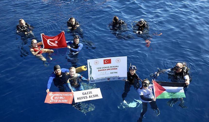Şahika Ercümen, değişken ağırlık paletsiz dalışta dünya rekorunu geliştirdi