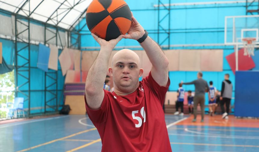 Down sendromlu sporcu, milli takıma girmek için azimle çalışıyor