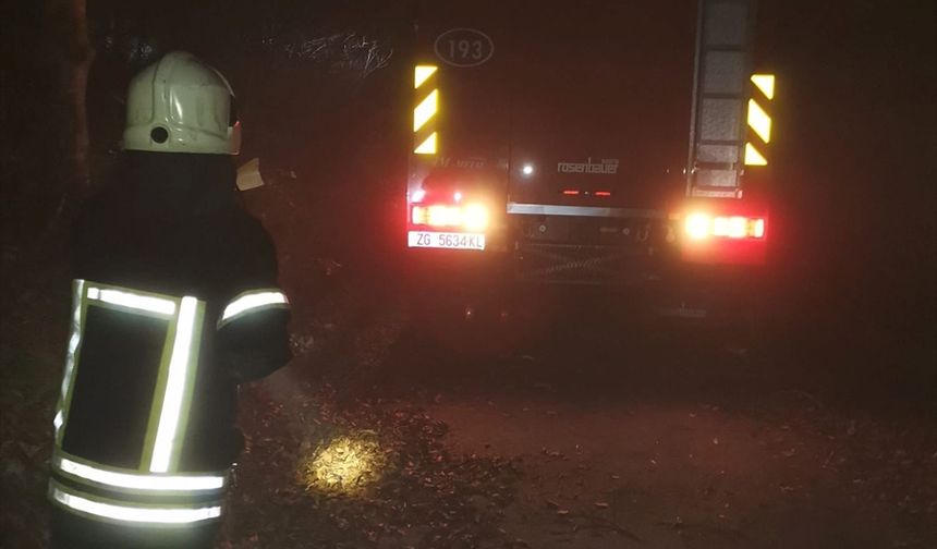 Hırvatistan'da telsiz irtibatı kesilen OGM'ye ait yangın söndürme uçağının enkazına ulaşıldı