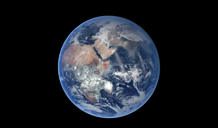 Dünya’nın Yerçekimi 12 Ağustos’ta 7 Saniyeliğine duracak mı?