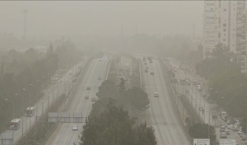 Meteoroloji’den Yurdun Büyük Bölümüne Toz Taşınımı Uyarısı